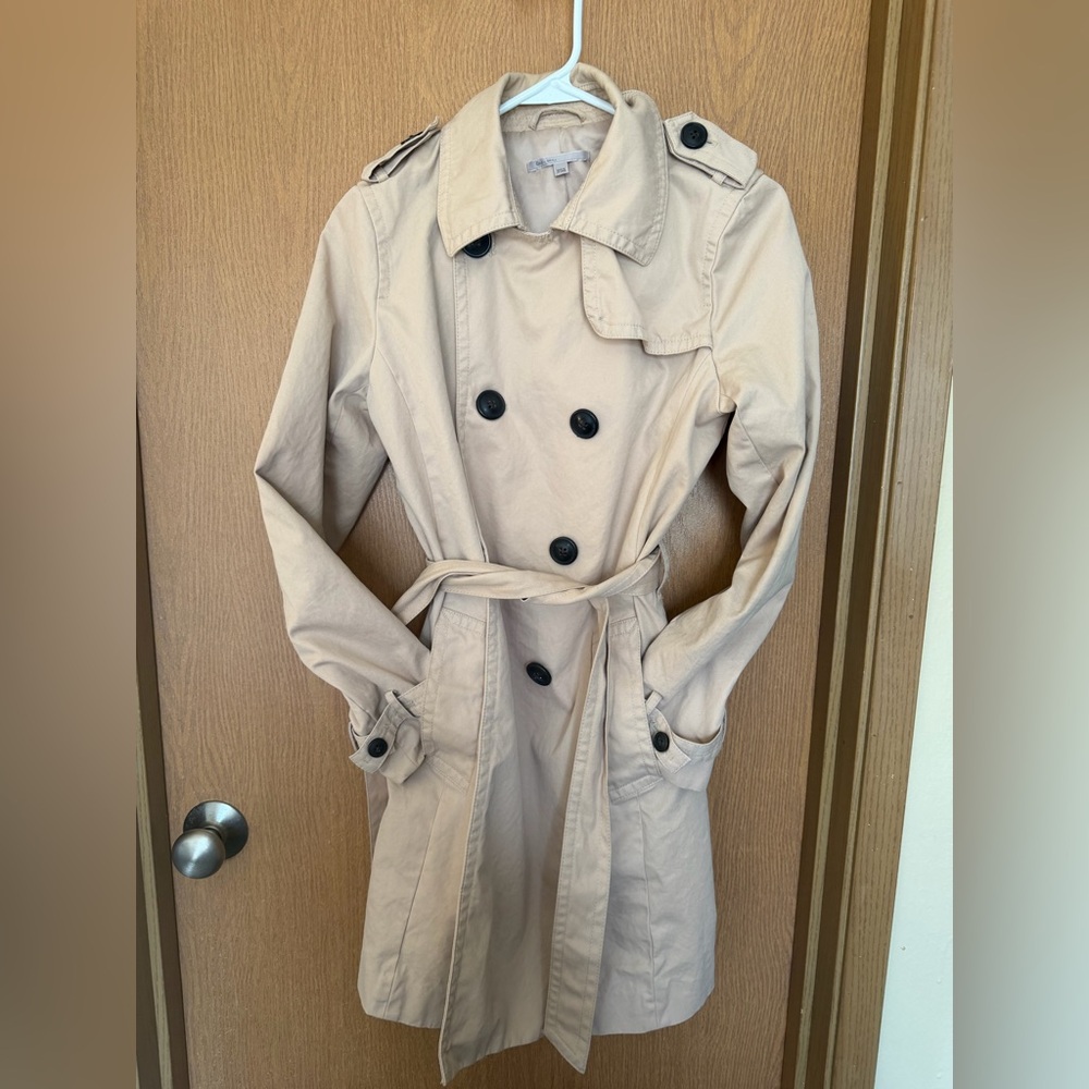 GAP Double-Breasted Trench Coat with Belt. Size Small.